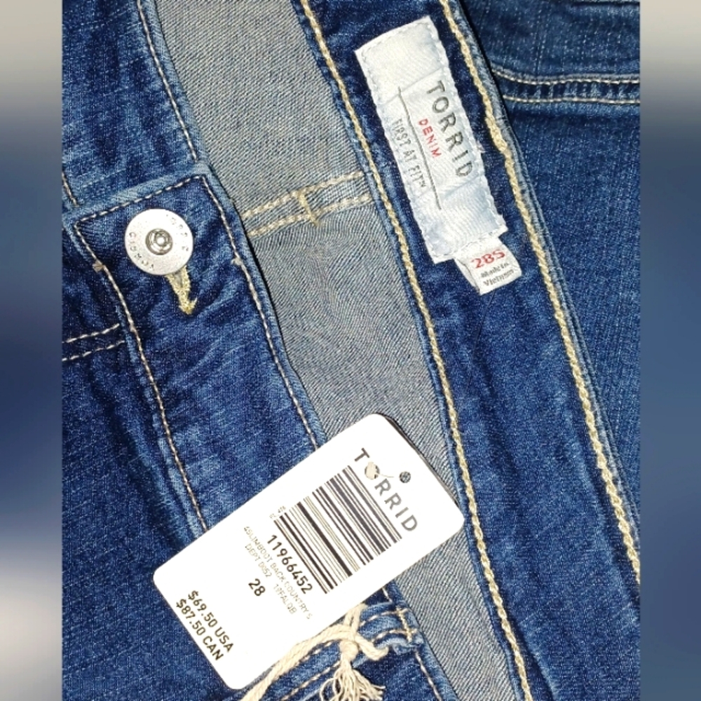 NWT Women's Slim Boot Fit Jeans - Picture 8 of 8